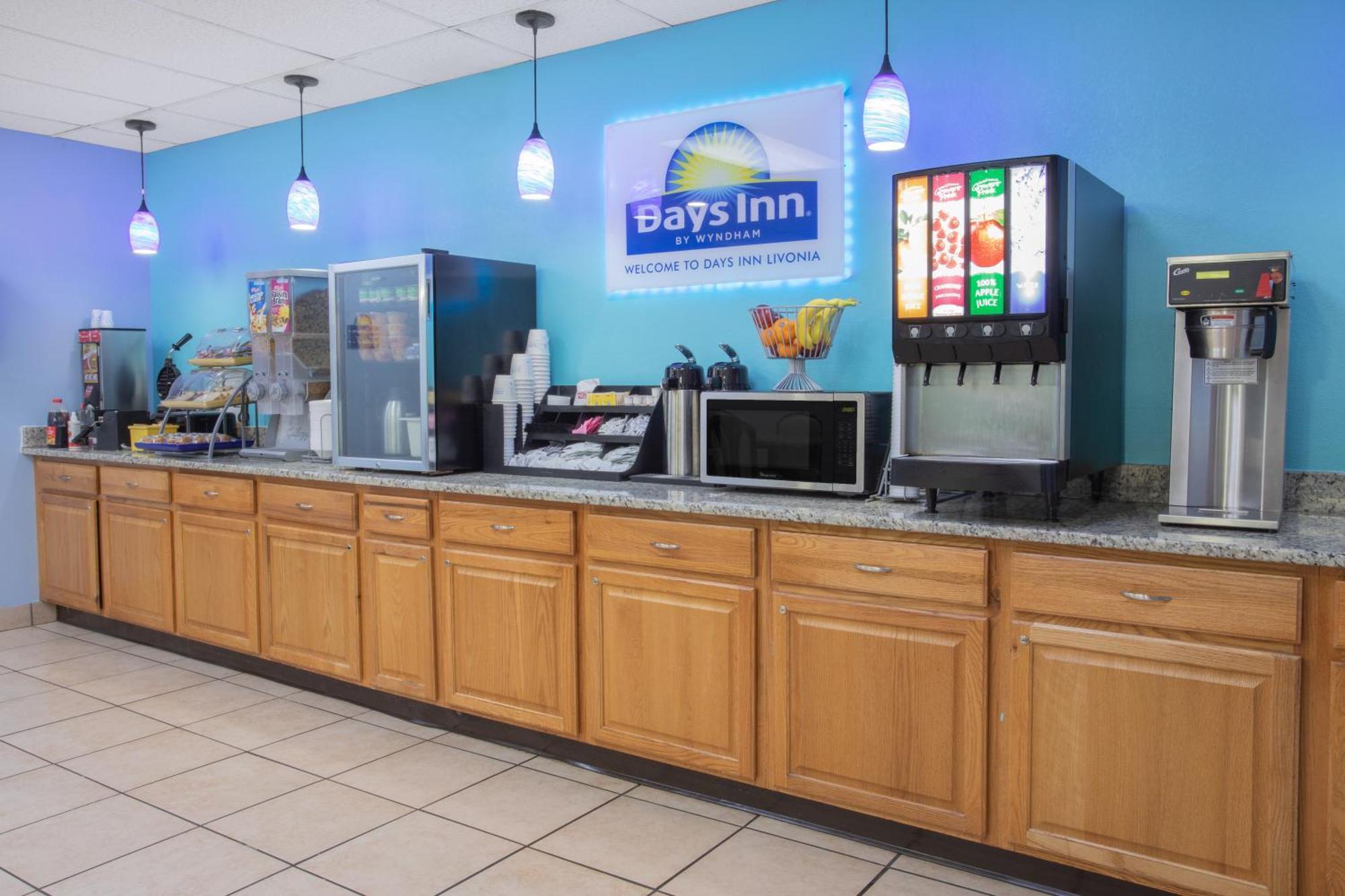 Travelodge By Wyndham Livonia Canton Novi Detroit Area Exterior foto